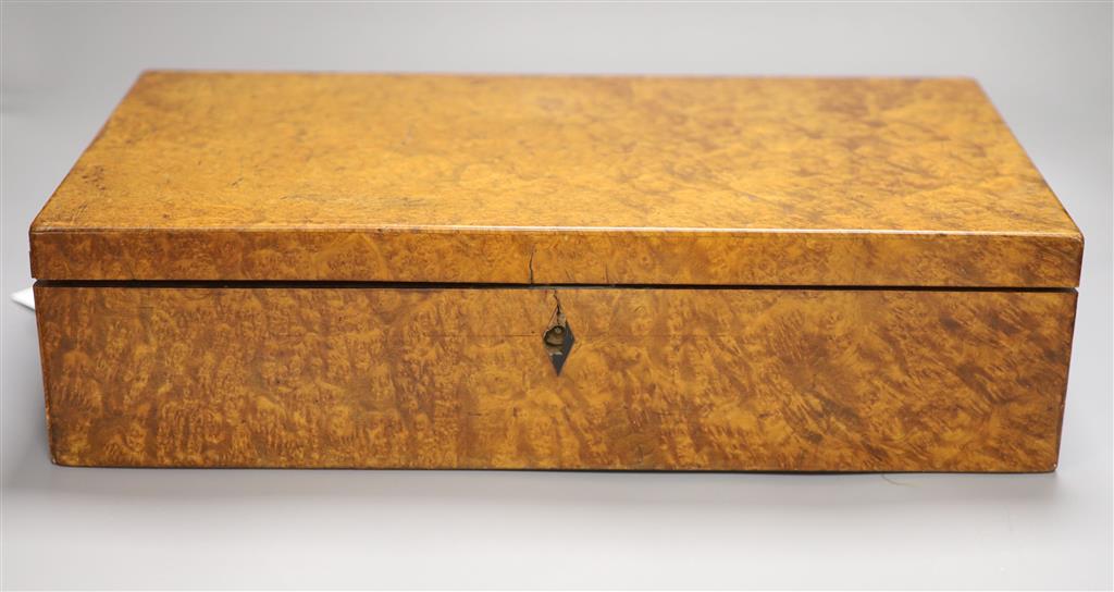 A fine quality 19th century amboyna toilet box / writing slope, length 45cm
